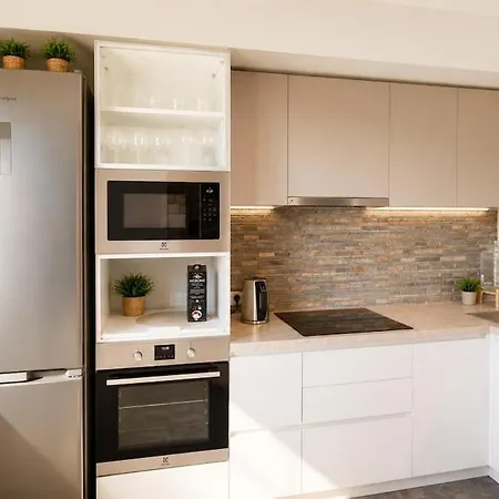 2 Bedroom Apartment, 15 Min From The Old Town ! Tallinn